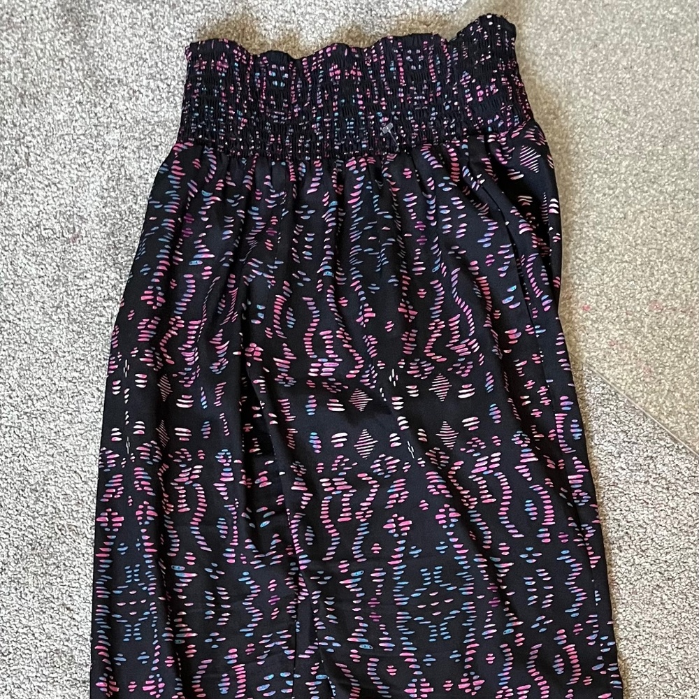 BEBE Printed Harem Jogger Pants